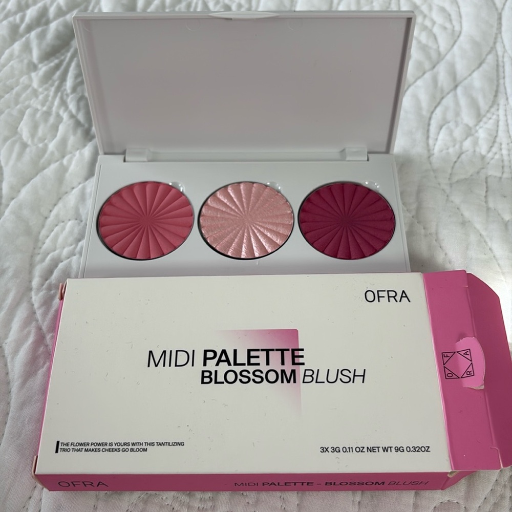 OFRA Midi Palette Blossom Blush brand new in box!